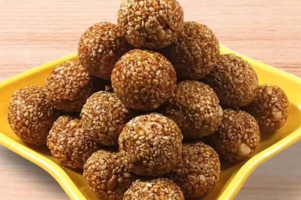 तिल के लड्डू - Tilll Ke Laddu